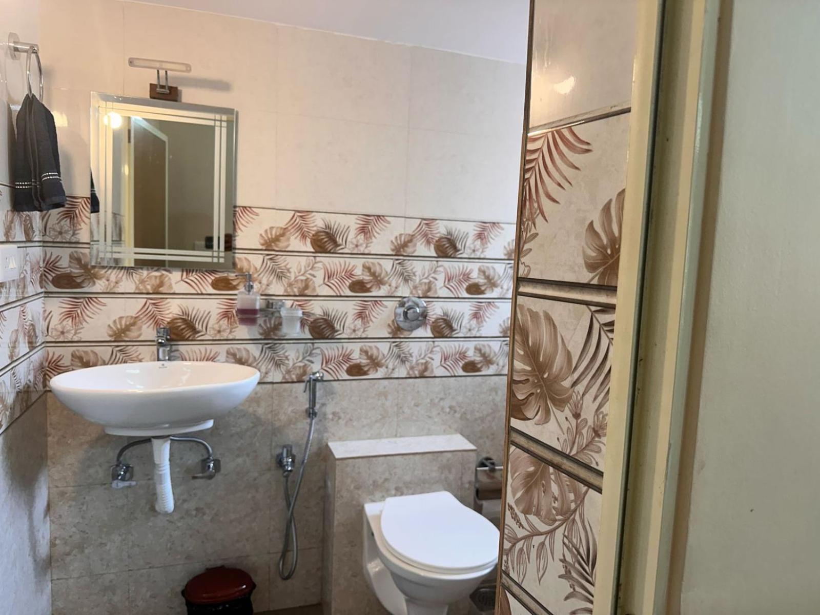 James Guesthouse 波戈马洛 外观 照片