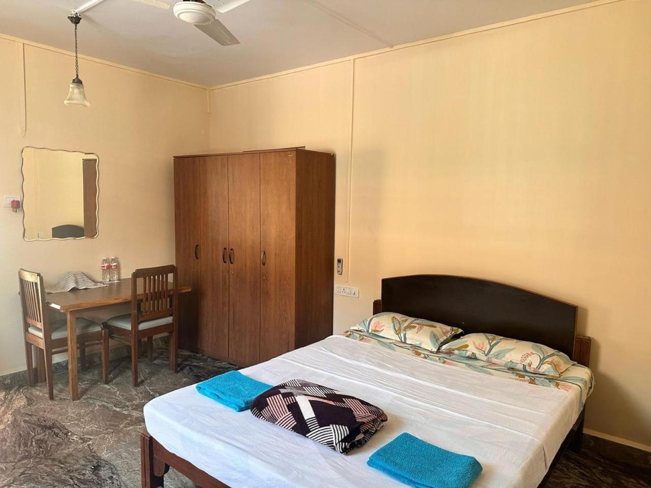 James Guesthouse 波戈马洛 外观 照片