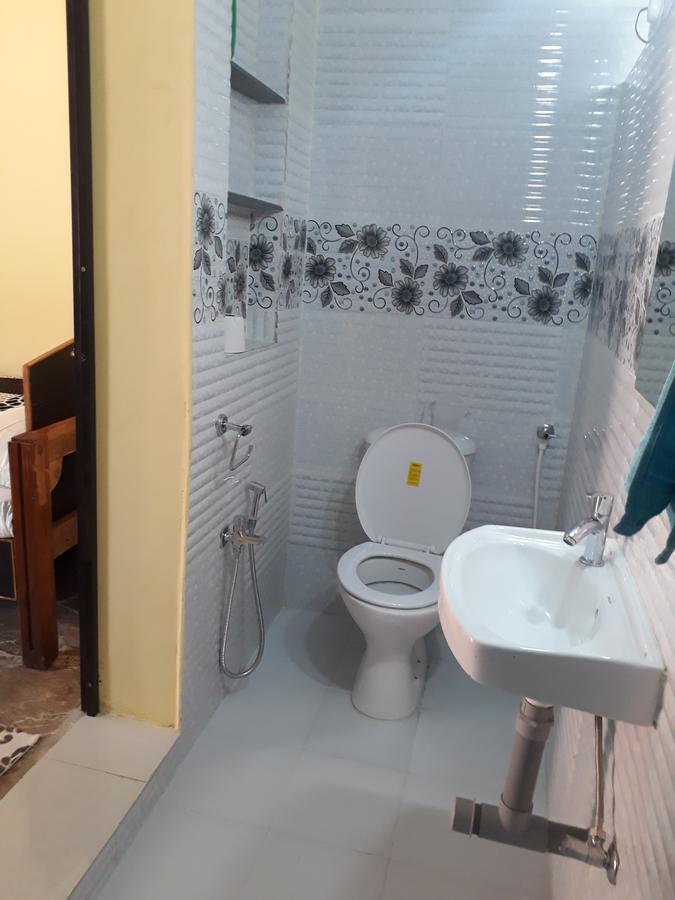 James Guesthouse 波戈马洛 外观 照片